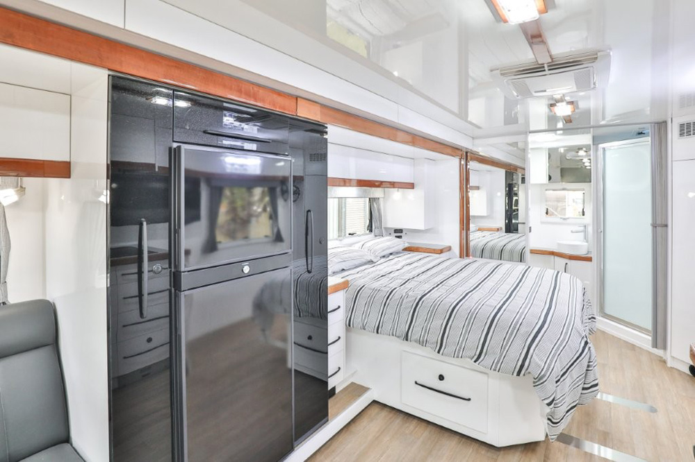 Wirraway 280 SL Classic White Motorhome